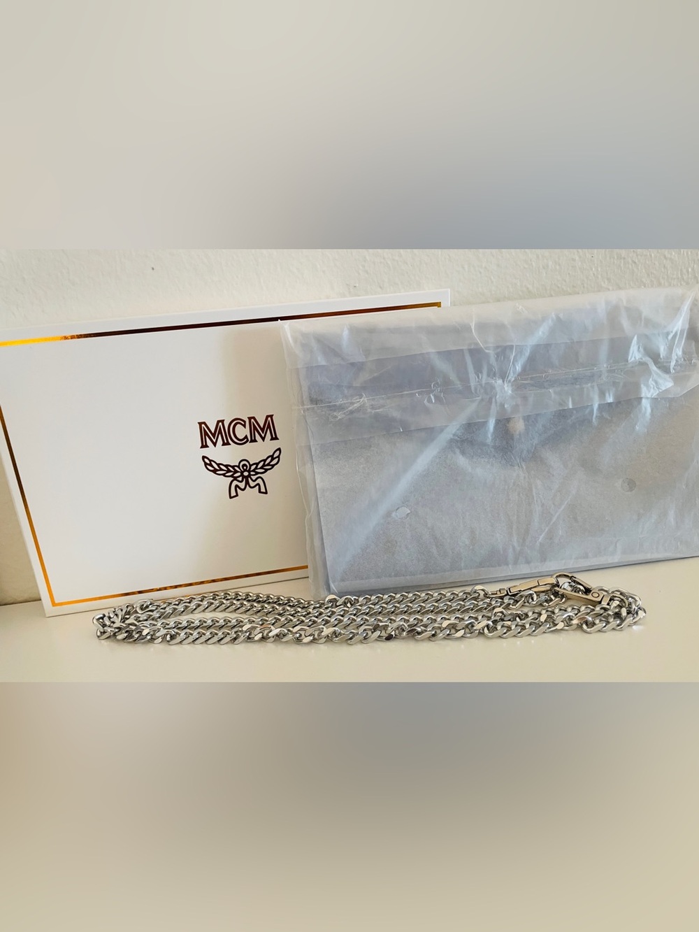 MCM envelope clutch bag - Picture 3 of 5